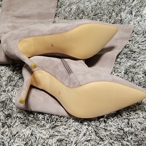 boots - Picture 3 of 5